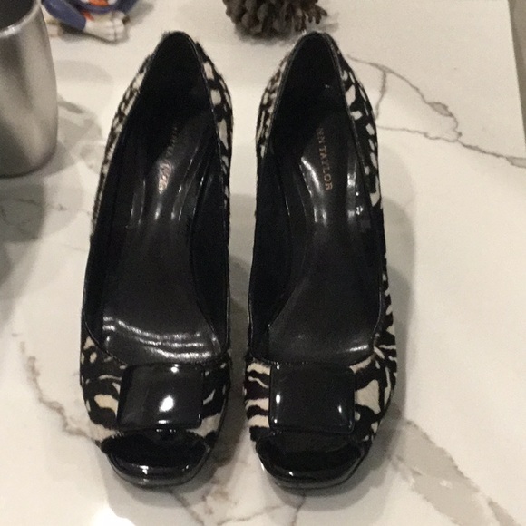 Ann Taylor Calf Hair Stillettos, size 7.5M - Picture 1 of 5